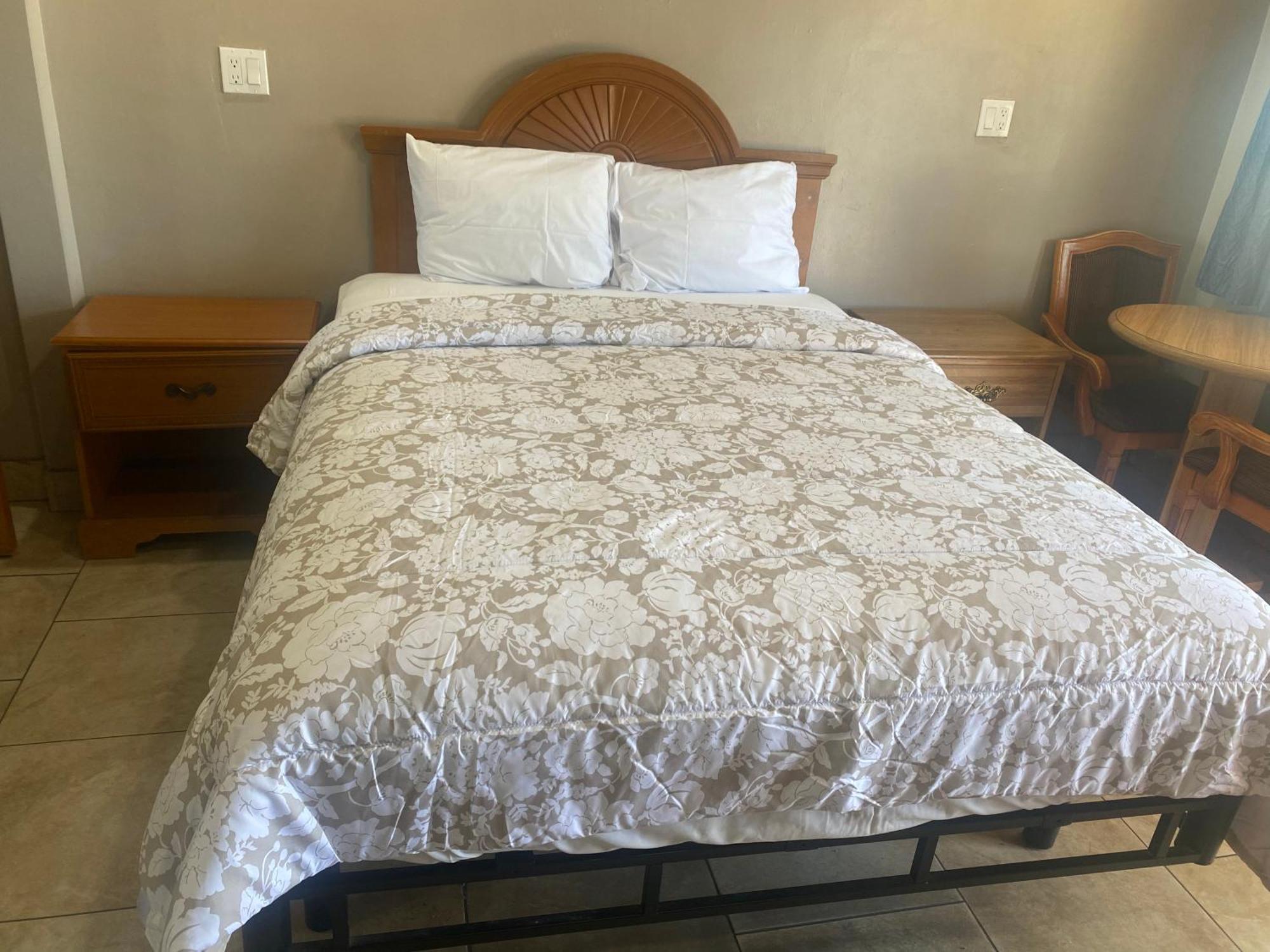 Apple Valley Motel Екстер'єр фото