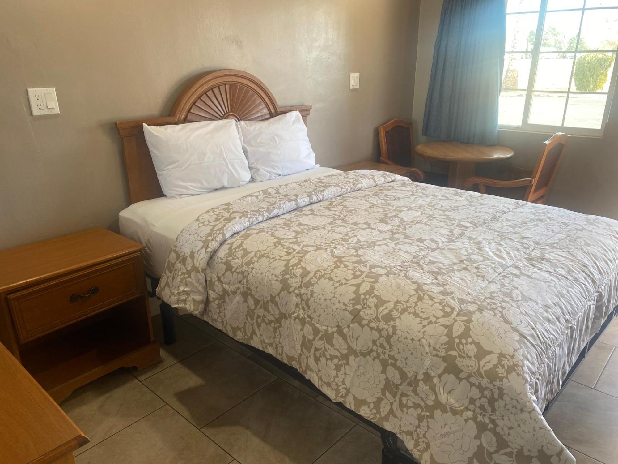 Apple Valley Motel Екстер'єр фото